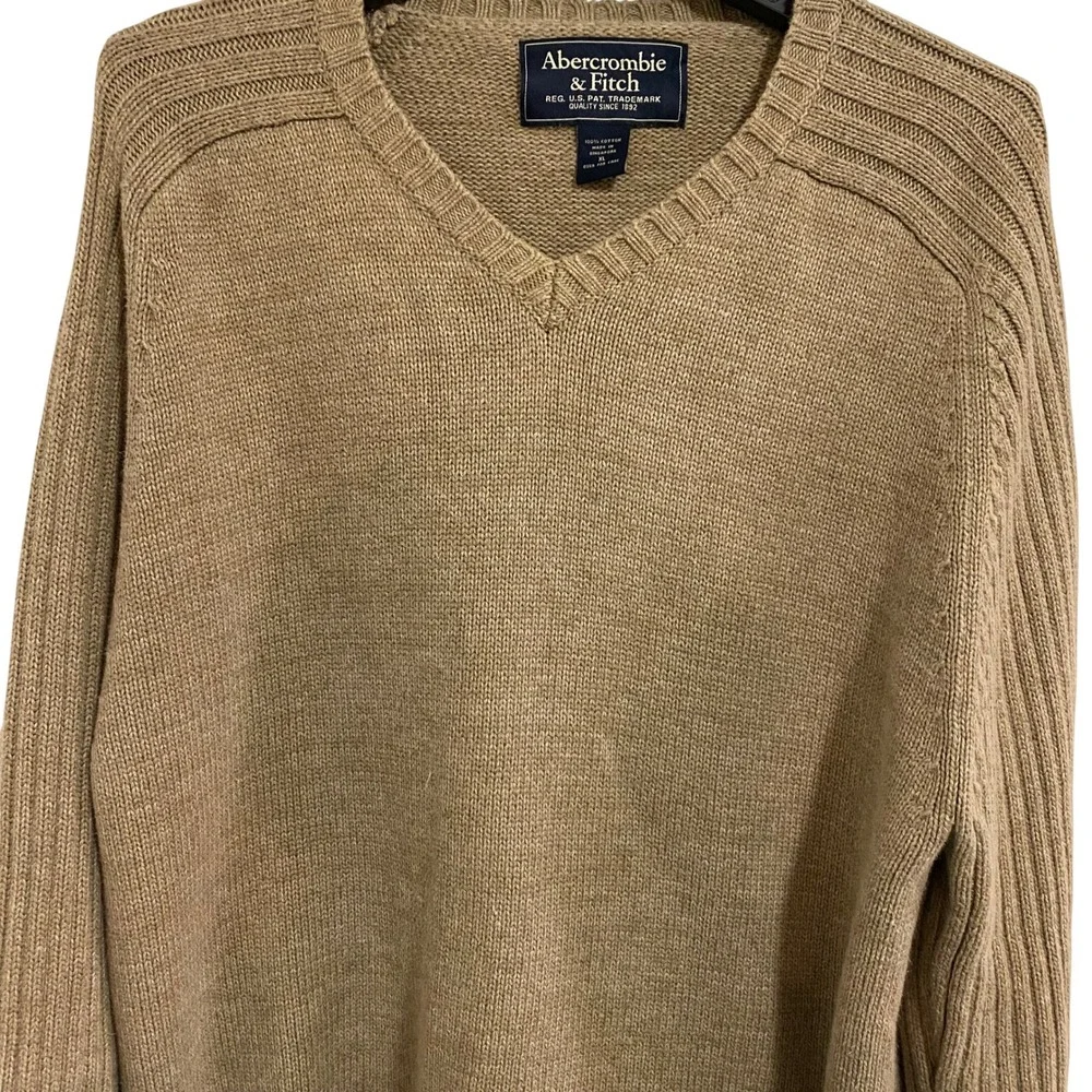 Abercrombie & Fitch V-Neck Sweater Womens XL Preppy Tan Ribbed Knit Long Sleeve